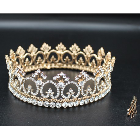 Gold-plated crown set with stones